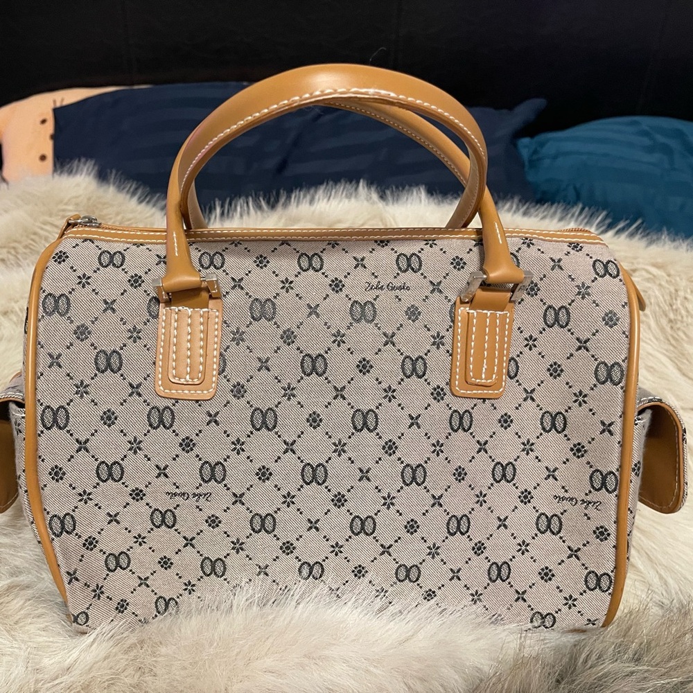 Designer inspired logo bag - Picture 2 of 8